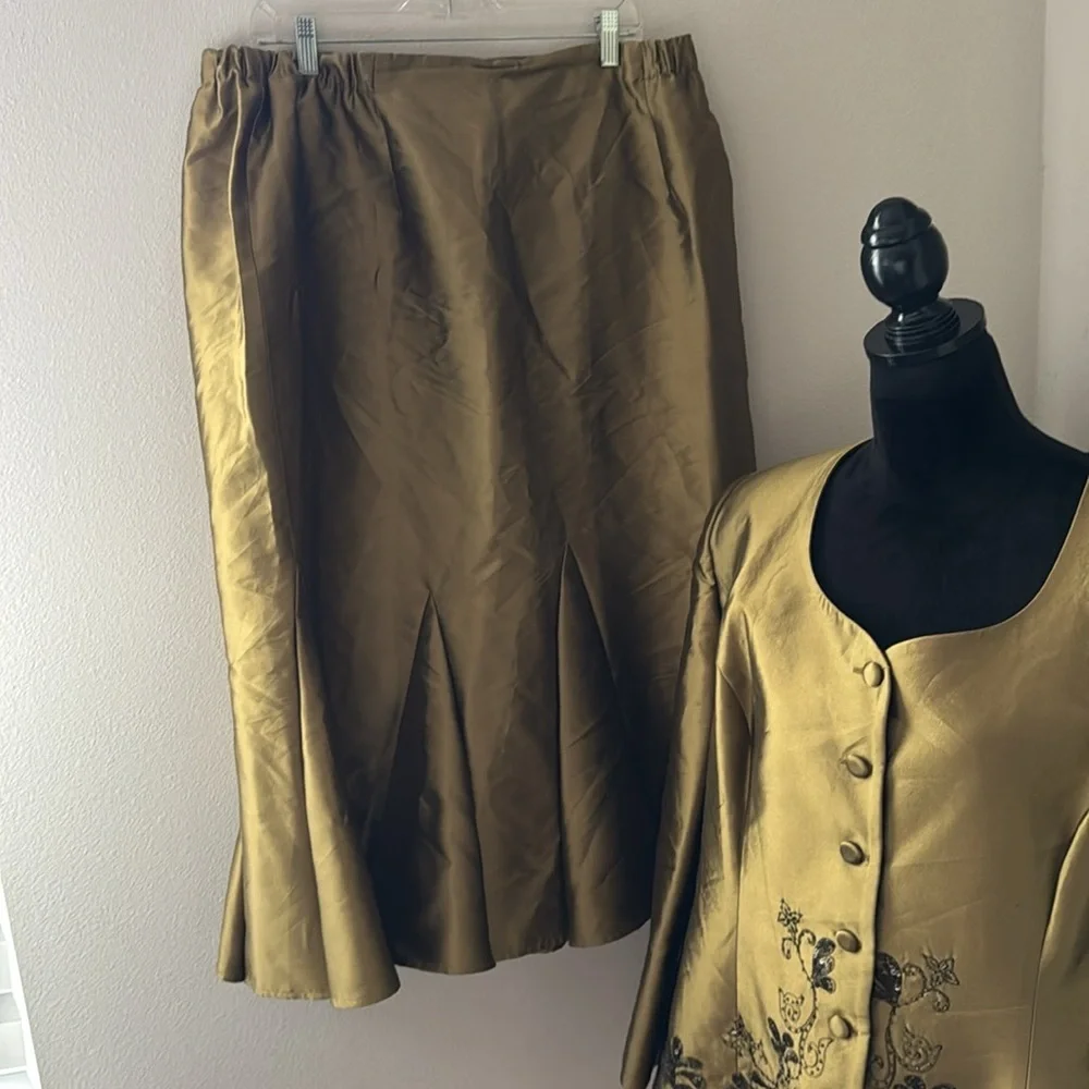 Solini Collections Sz 18 beaded two piece skirt and blazer olive green sheen set